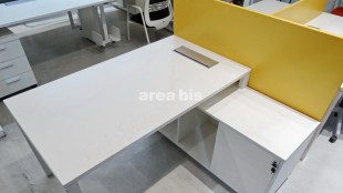 Puesto individual con panel