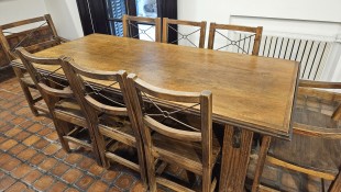 Mesa con sillas